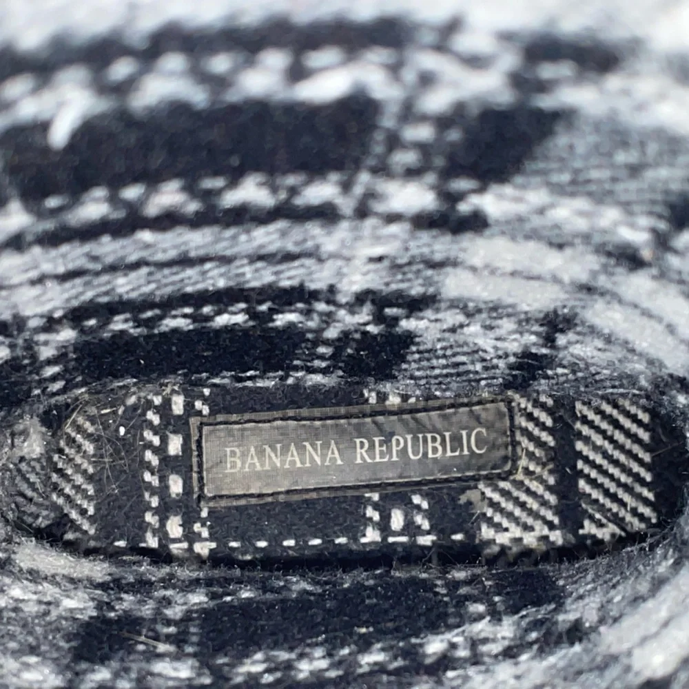 Banana Republic Navy Blue Knee High Rubber Rain Boots Women’s Size 8 Lug Sole